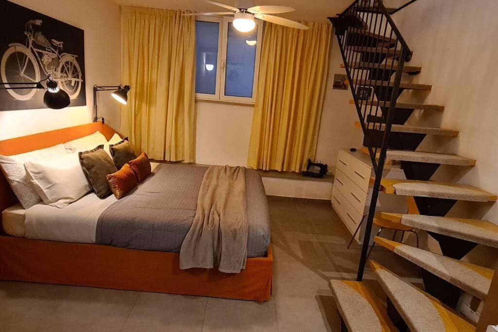 Appartement Vintage Colosseo à Rome Extérieur photo
